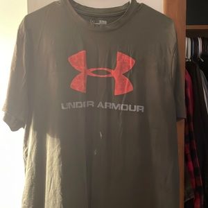 Under Armor t shirt. Green